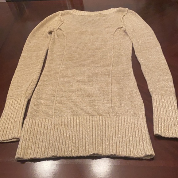 Guess v-neck sweater - Picture 8 of 8